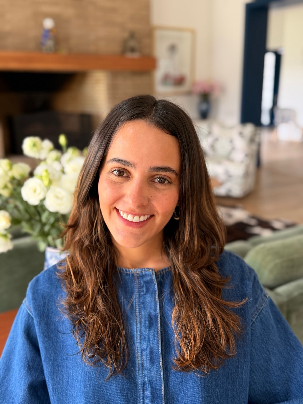 Mariana Toro, psicóloga, sonriendo